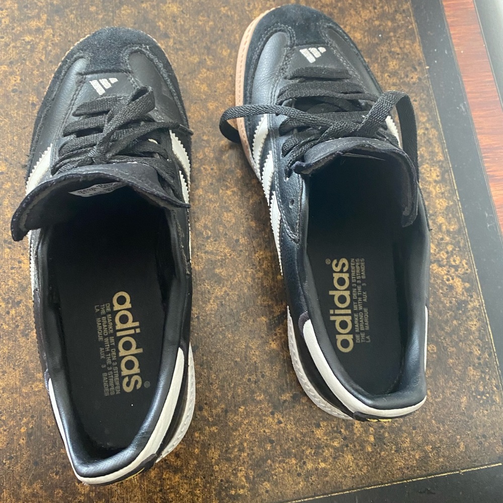 Adidas - Picture 4 of 5